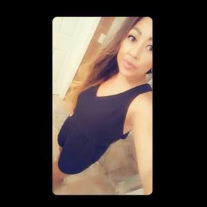 Meet your Posher, Aida